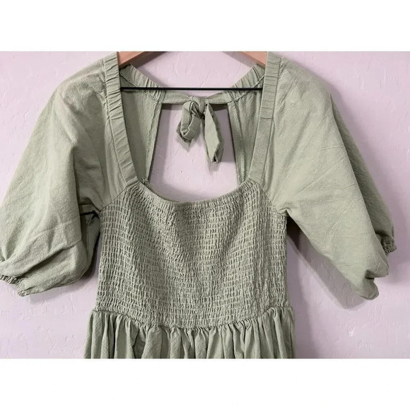 Nasty Gal Shirred Puff Sleeve Maxi Slit Dress Light Green Size 10 - Picture 4 of 10